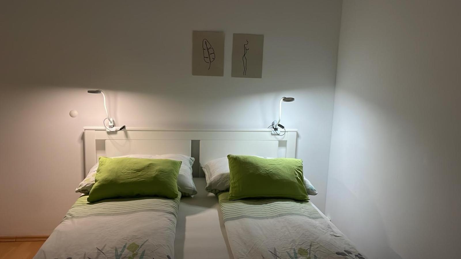 Best Rated Central Apartment Vienna - Ac, Wifi, 24H7Days Self Check-In, Board Games, Netflix المظهر الخارجي الصورة